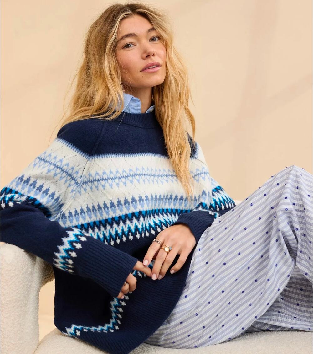 Aerie Women's Navy Blue Fair Isle Crewneck Knit Sweater Raglan Relaxed Fit SizeM